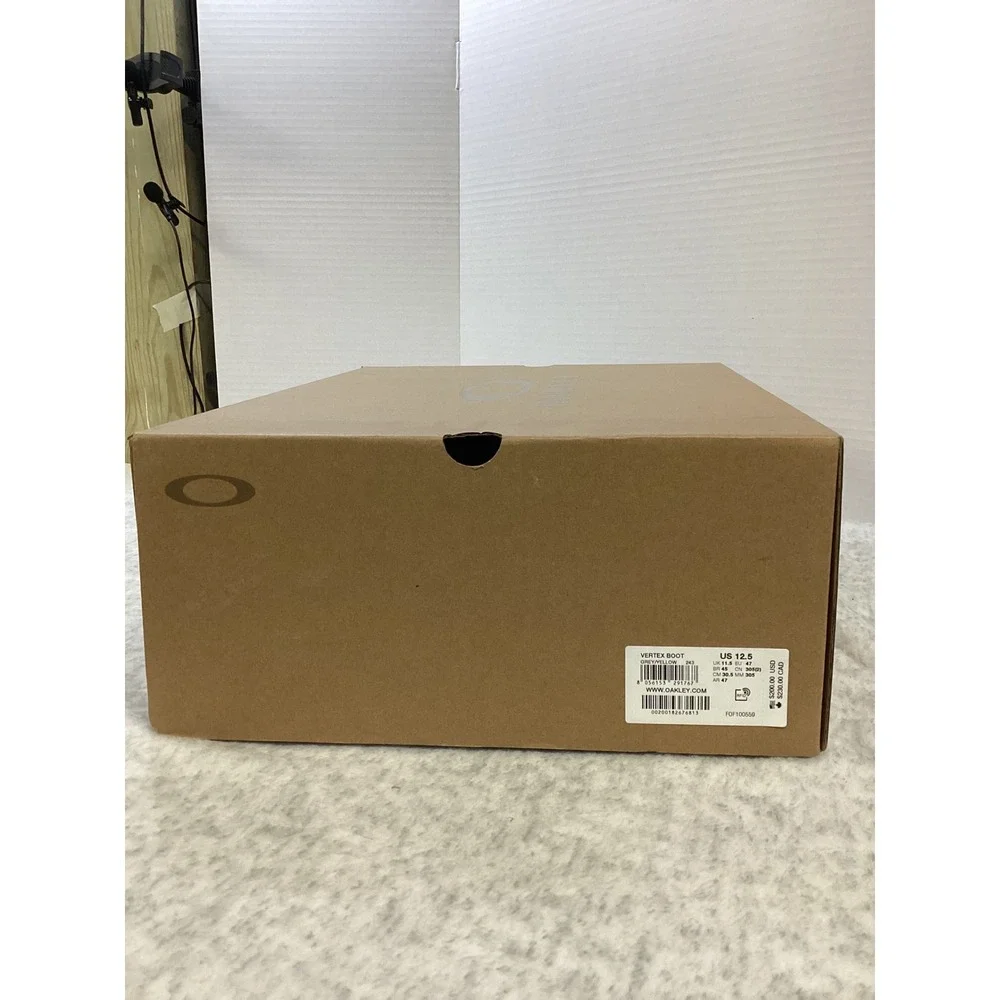 Oakley‎ Vertex Boot Grey Yellow Mens 12.5 Vibram Hiking Trail FOF100559-243 NEW